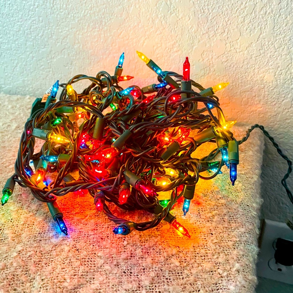 Philips multi-color string lights, 100, in/outdoor